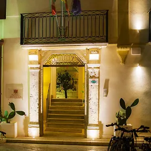 *** Hotel Aegusa Italy